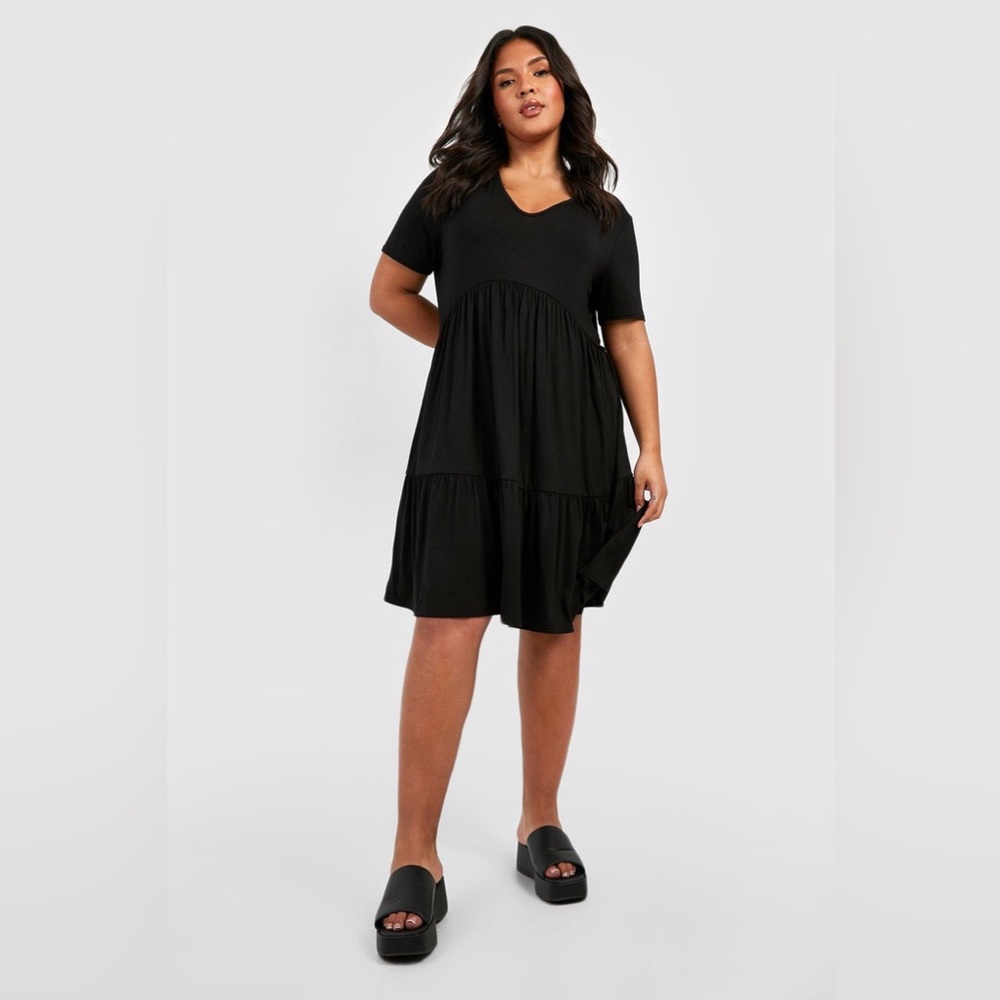 Boohoo black Jersey short sleeve skater dress. size L